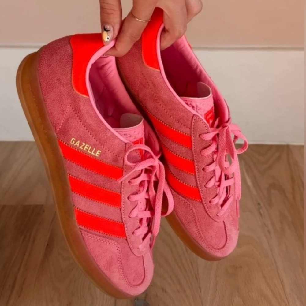 adidas Womens Gazelle Indoor Vintage Retro Sneaker Suede Beam Pink/Solar Red/Gum - Picture 2 of 7